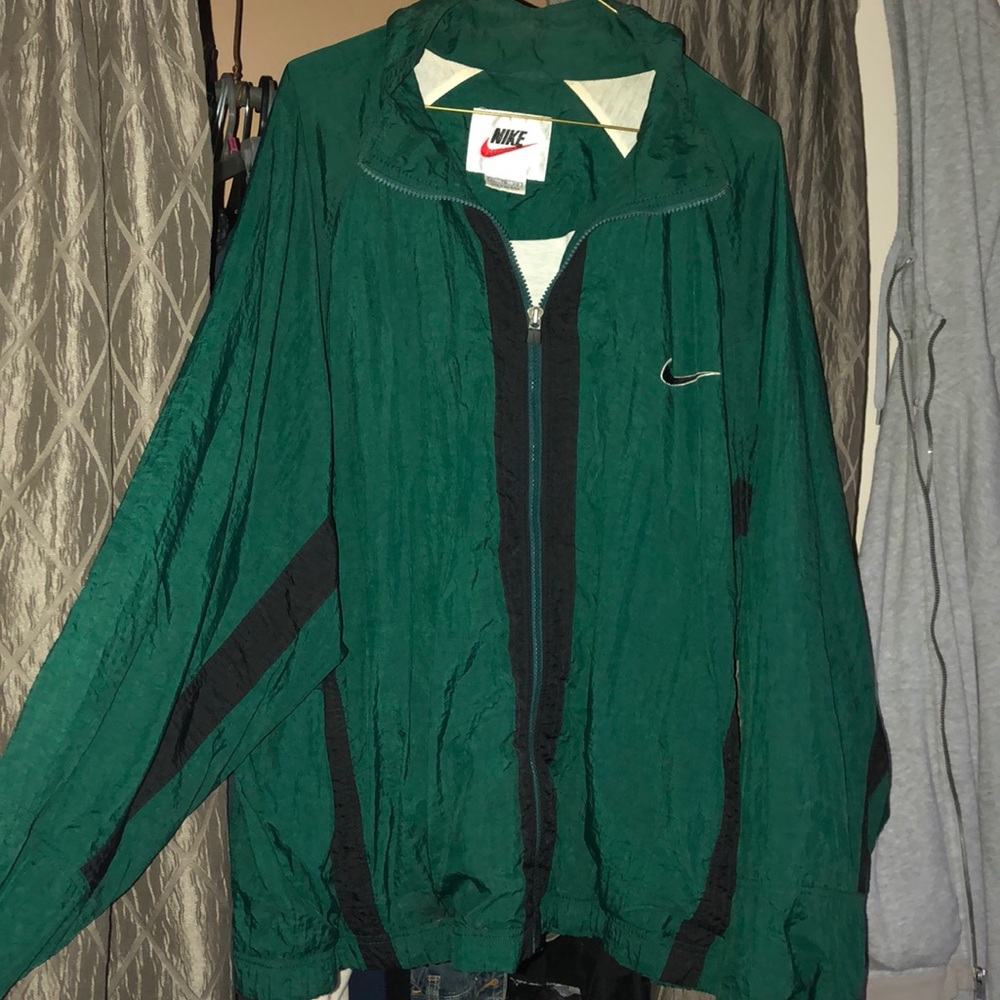 Nike vintage windbreaker